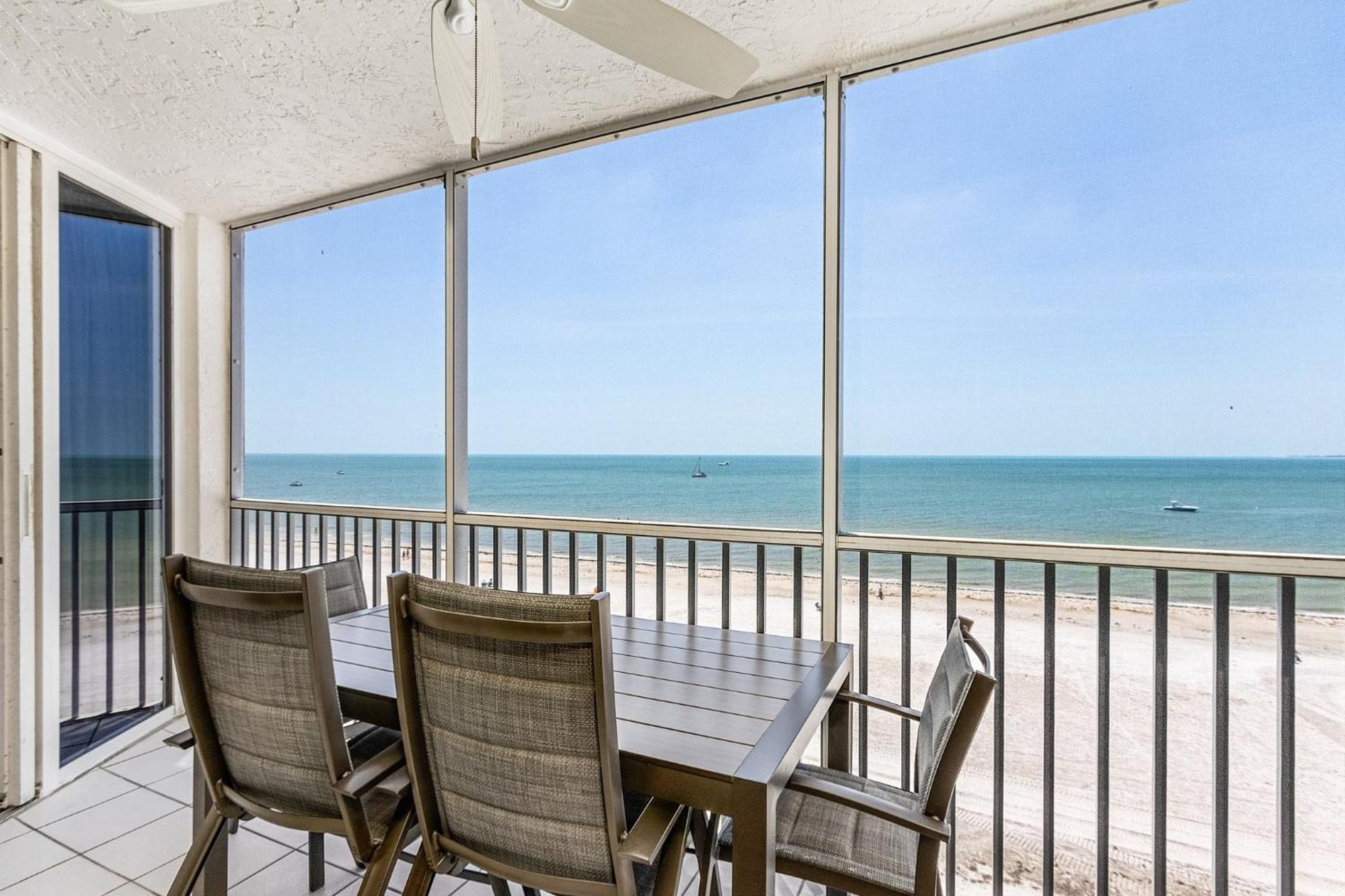 Fantastic Gulf Front Condo On The North End Of The Island - Beach Villas # 504 Condo Fort Myers Beach Kültér fotó